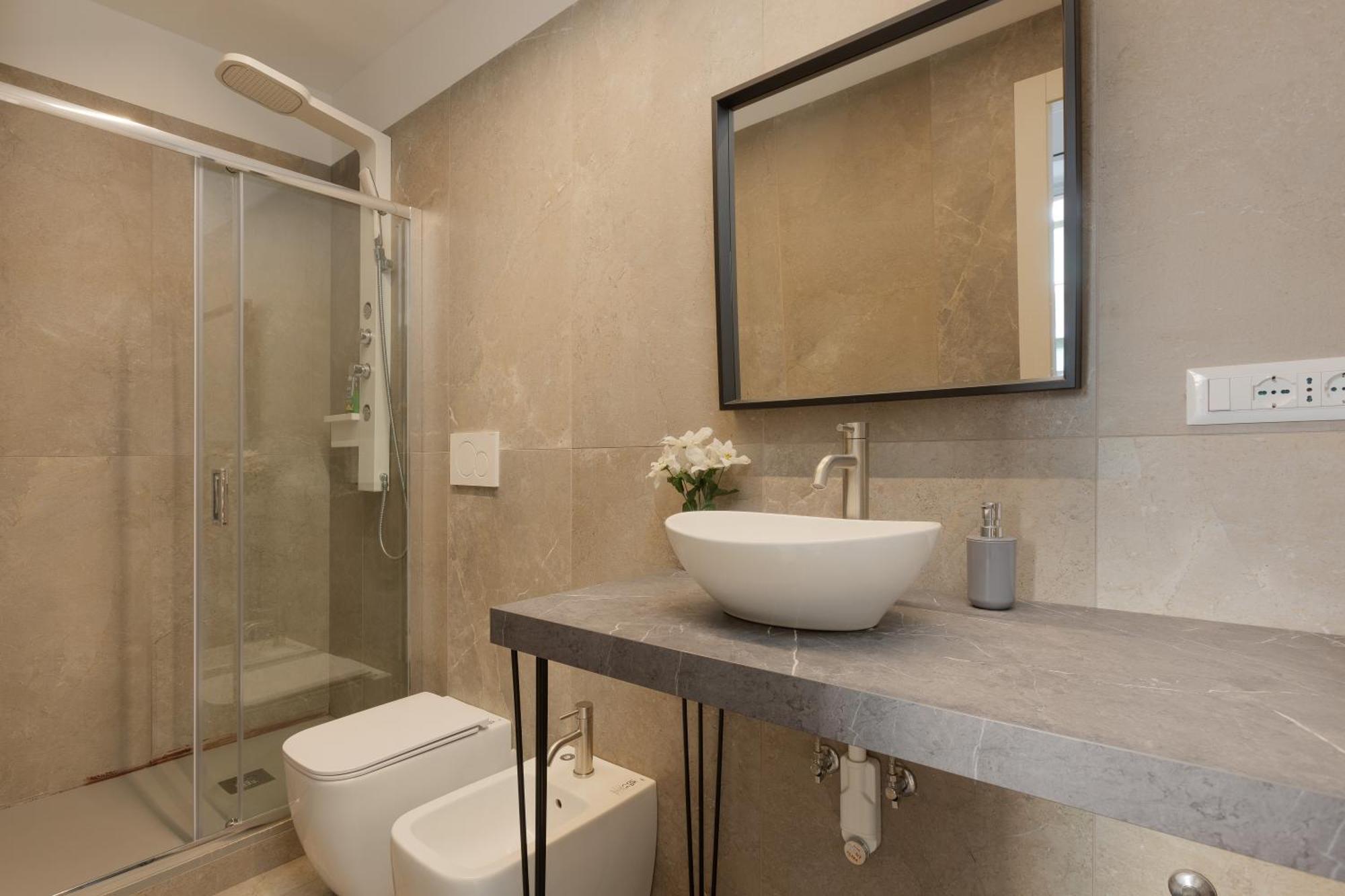 Snapstay Luxury Apartments In Centro A Triest Exterior foto